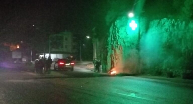 قطع الطريق في ميروبا إحتجاجا على تردّي الأوضاع المعيشية