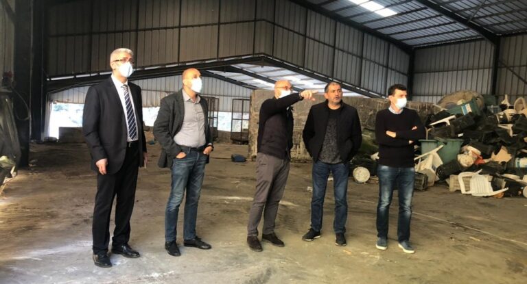 خاص-بالصور : وزير البيئة يتفقد مكب حبالين وبو رعد: لحلٍ يعيد تفعيل المعمل