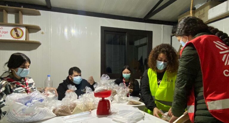 الكشاف الماروني يوزع ١٥٠ حصة غذائية في جبيل والحروف