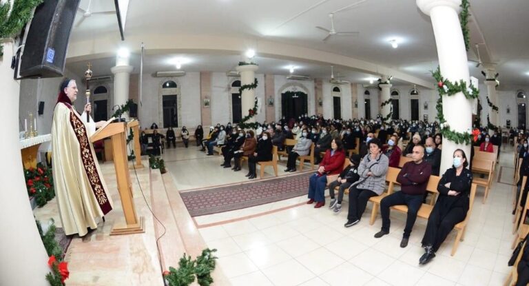 المطران عون يترأس قداس عيد مار أنطونيوس في كنيسة مار أنطونيوس مستيتا