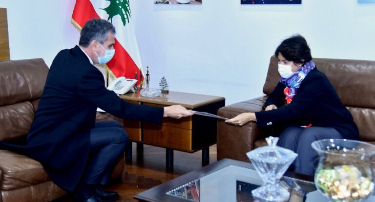 نصّار عرض مع السفيرة الفرنسية واقع القطاع السياحي والتعاون بين البلدين