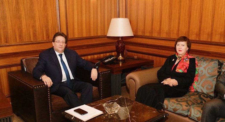 كنعان يلتقي فرونتسكا وتأكيد على الإصلاح كباب للانقاذ