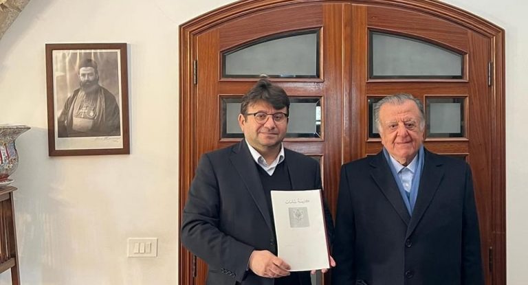 بالصور – المحامي بول كنعان في زيارة لبلدتَي شامات وغلبون