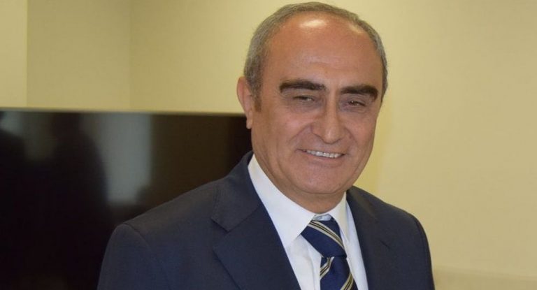 مطانيوس الحلبي إلى خليل كرم: “النصيحة بجمل”