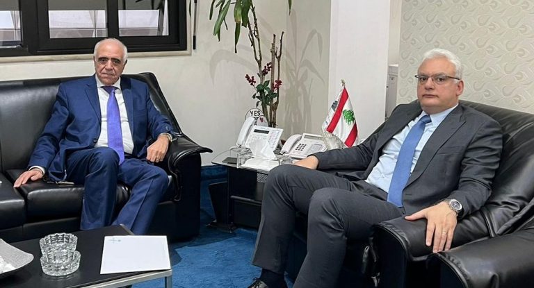 وزير الإتصالات يستقبل النقيب جوزيف القصيفي