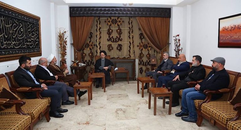 السيد علي فضل الله بستقبل المرشح  رائد برو