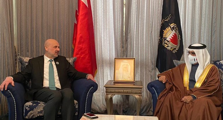 لقاء جمع مولوي بنظيره البحريني وبحثا بالأمور المشتركة بين البلدين