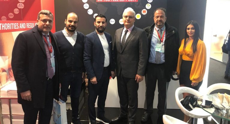 القرم في المؤتمر الدولي للهواتف المحمولة في برشلونة