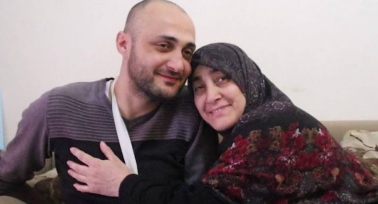 حسن عطوي يروي قصة خطفه وتعذيبه وابتزاز والده…