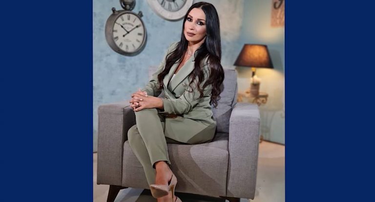 الإعلامية لارا سليمان نون: ” إذا بدك تفهم معضلة هالوطن.. دوّر عالكلاب”