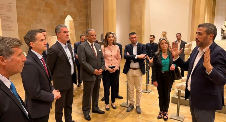 نصّار استقبل دومينيوني في المطار وجالا مع المرتضى في المتحف الوطني