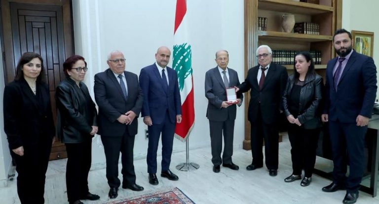 أبي رميا وعائلة المونسنيور يعقوب في زيارة شكر  للرئيس عون