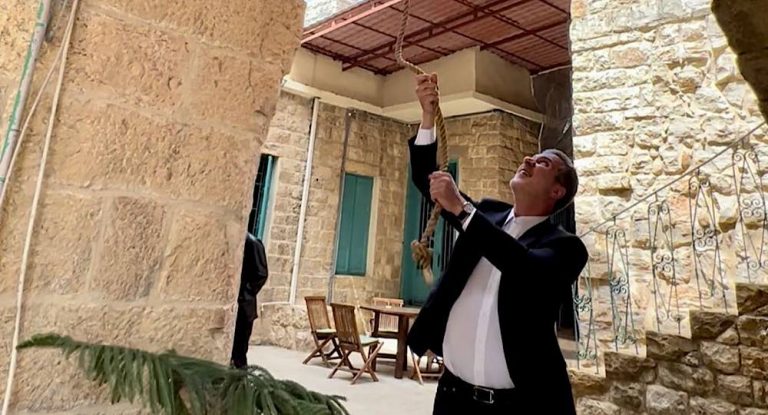 بالصور-نصار يدقّ أجراس الأمل والمحبة في زيارته لقضاء الشوف ويعلن تاريخ 30 نيسان من كل عام يوم سياحي لمغارة كفرحيم