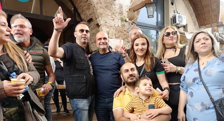 سيمون ابي رميا في لقاء مع رفاق النضال في الحرس القديم