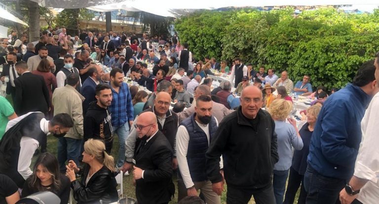 بالصور – غداء حاشد في دارة المرشح فارس سعيد في قرطبا