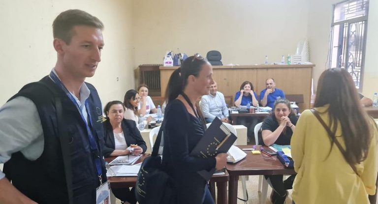 بالصورة – بعثة الاتحاد الاوروبي في سرايا جبيل …نسبة الاقتراع ٩١،٢٨ ٪؜