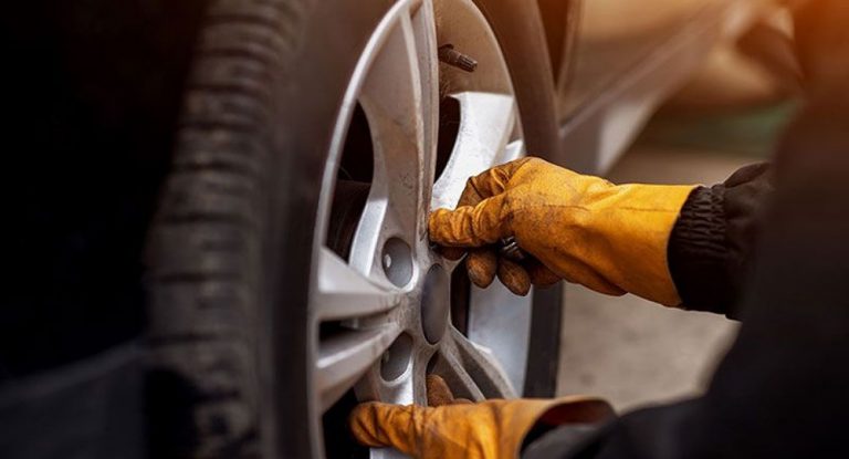 بلاغ إلى محلات تصليح وبيع إطارات السيارات.. هذا ما جاء فيه