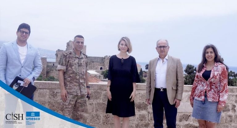 بالصور – د.دارينا صليبا أبي شديد تستقبل وفداً من الجيش اللبناني في المركز الدولي لعلوم الانسان-بيبلوس