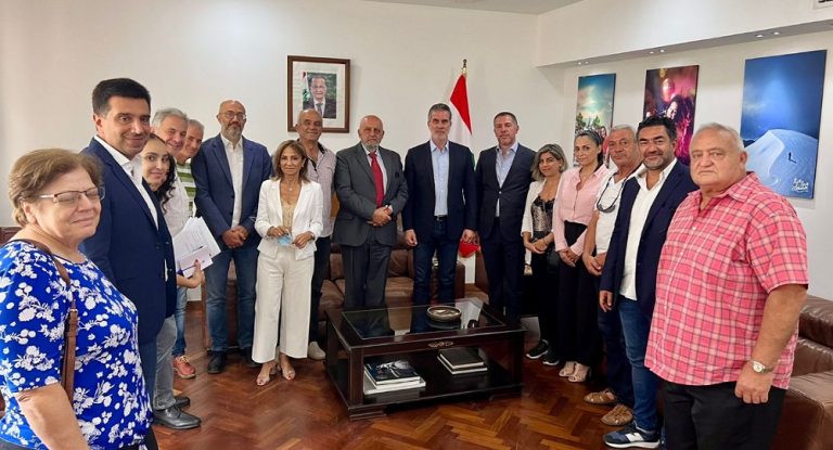 نصّار عرض مع كلّاس سبل التعاون المشترك بين السياحة والشباب والرياضة والتقى وفداً من أصحاب بيوت الضيافة