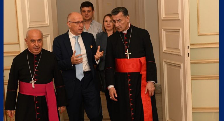 الراعي يستقبل عدد من السفراء في بكركي