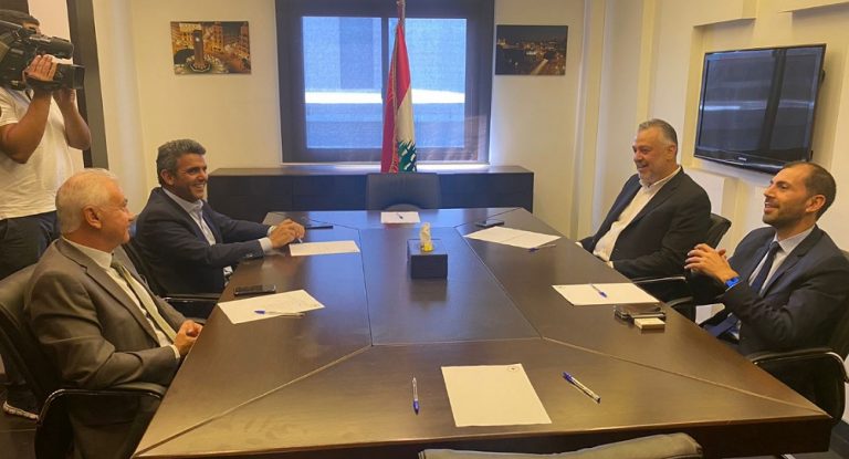 لقاء هام بين تكتّلَين نيابيَّين!