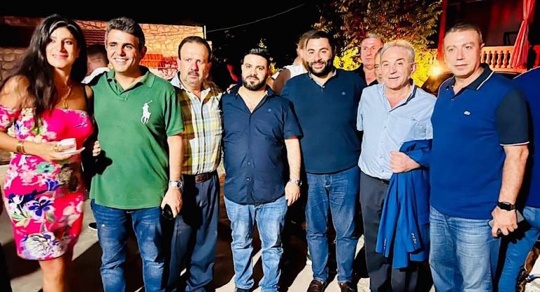 خاصّ-بالصور والفيديو : حفل عشاء في حصارات في دارة آل عاصي على شرف النائب زياد الحواط وحشد من المشاركين