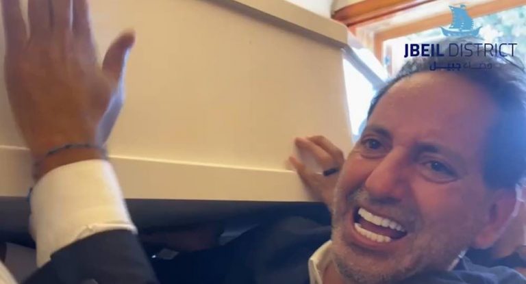 خاص-بالفيديو: هكذا ودّع النجم أمير يزبك صديقه الفنان الراحل جورج الراسي