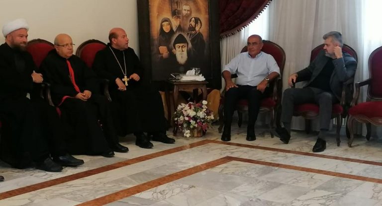 فارس سعيد ورائد برو جنباً إلى جنب في زيارة الأباتي محفوظ