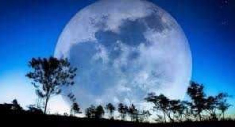 آخر قمر عملاق هذا العام خلال بضعة أيام