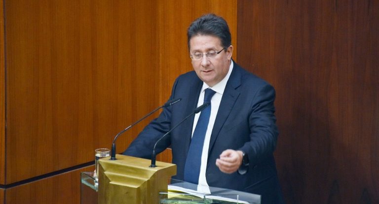 كنعان للحكومة بعد لجنة المال: لن يمر ّ أي قانون “رفع عتب”يترك مجالاً لشطب ودائع ولا يعالج وضع مودعي الليرة