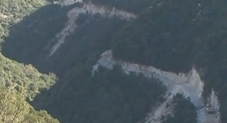 خاص-تأهيل طريق بنتاعل بقرار من المهندس الجسر