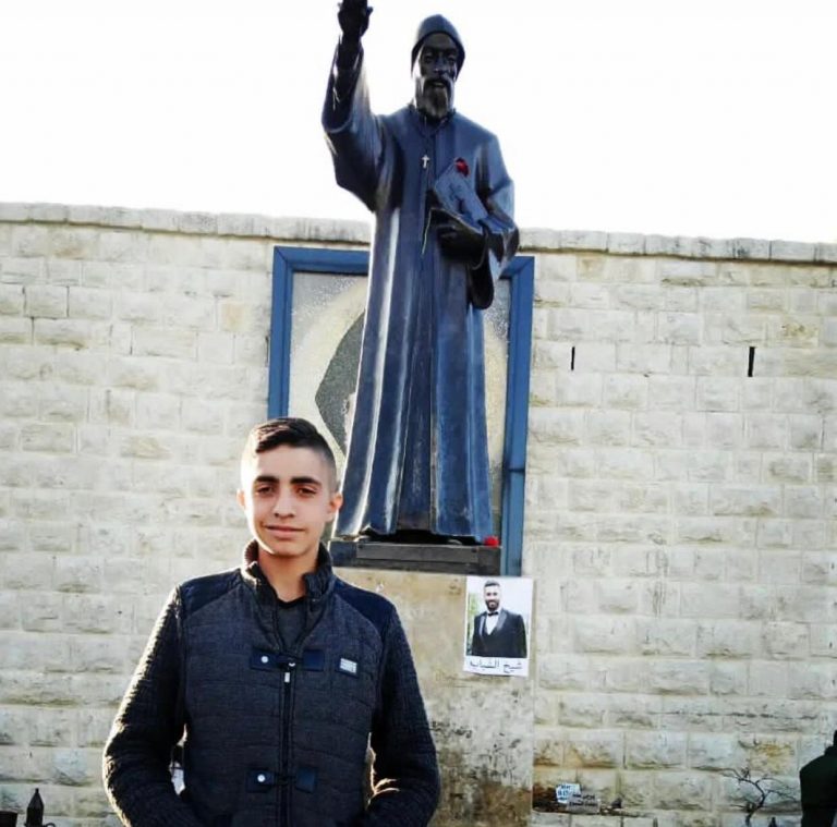 خاص-حصارات مفجوعة برحيل ابن ال١٨ ربيعاً جراء اصابته بطلقٍ ناري