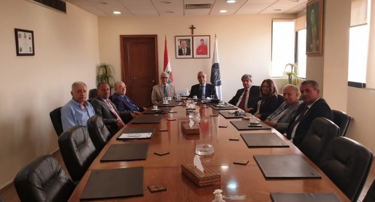 رئيس الرابطة المارونية يستقبل السفير  البرازيلي هيرمانو ريبيرو في مكتبه