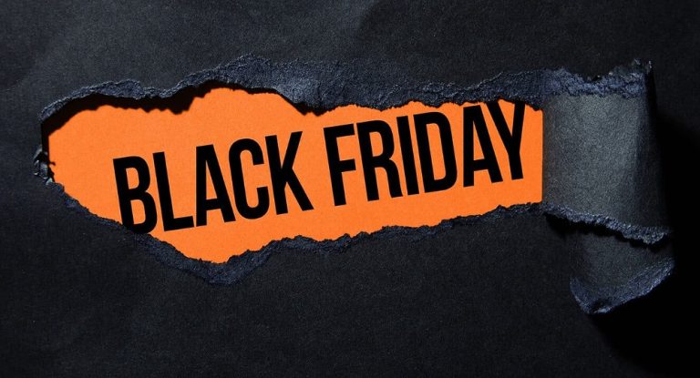سَكرة الـ “Black Friday” يمحوها الدولار الجمركي… الأسعار نار