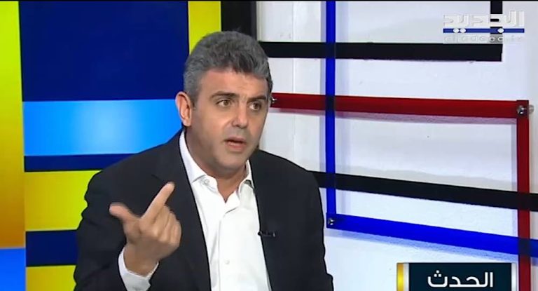 بالفيديو-سجال حاد بين النائبين زياد حواط و قاسم هاشم  مباشرةً على الهواء