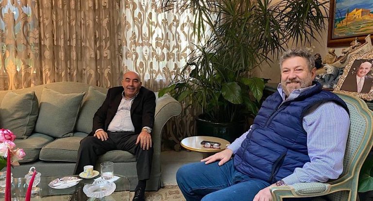 بالصورة-لقاء جمع المقداد وفرام …معايدة وأجواء سياسية