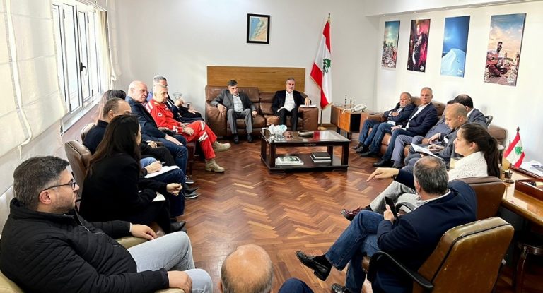 نصّار يعقد اجتماعاً تنسيقياً موسّعاً للتحضير لموسم التزلّج  المقبل