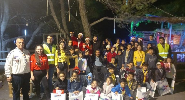 نشاط ميلادي وتوزيع هدايا من تنظيم جمعية yalla.lb