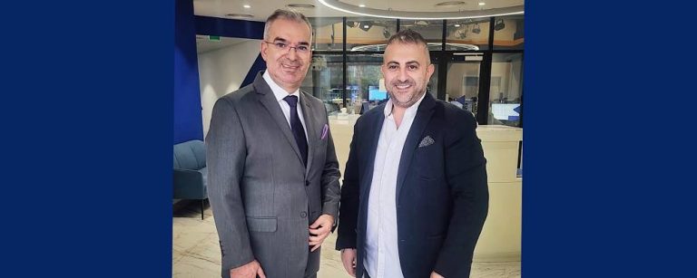 بالتفاصيل…الإعلامي اللبناني طوني خليفة يُطلق المشهد.