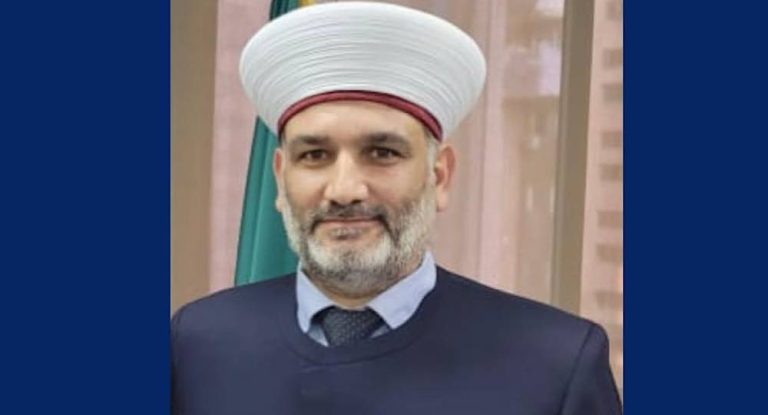 إمام وخطيب مسجد السلطان ابراهيم في جبيل الشيخ جهاد اللقيس “يستنكر  حادثة الاعتداء على الكنيسة