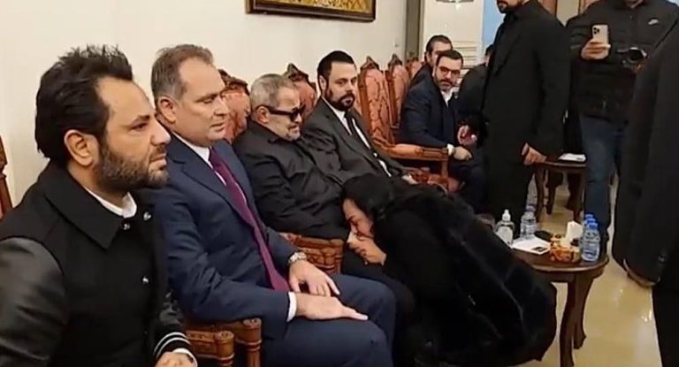 بالفيديو والصور-جورج وسوف يتقبّل التعازي بنجله وديع… الكنيسة تغصّ بالمحبين