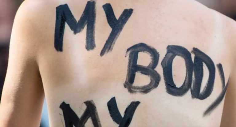 انستغرام وفايسبوك: لا حظر بعد اليوم على صور حلمات النساء