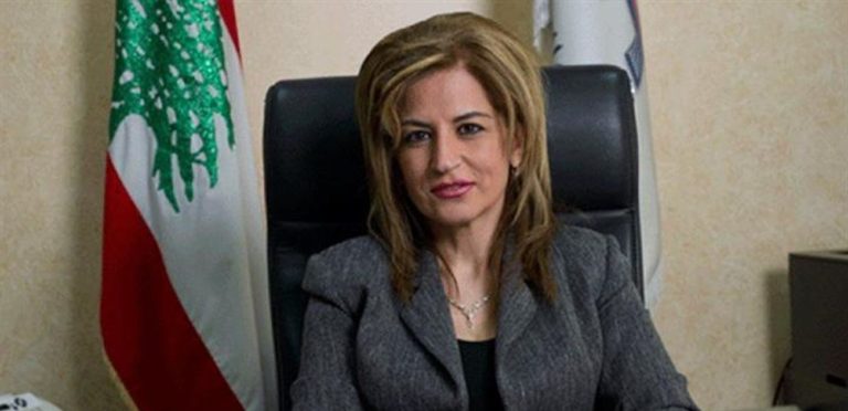 إقالة لور سليمان : قضية رأي عام