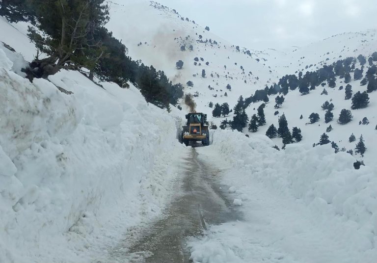 فتح طريق حدث بعلبك – أفقا بمبادرة من النائب رائد برّو