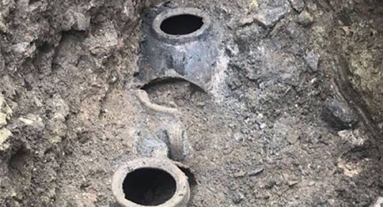 بالصور: كنز من الذهب مدفون في دوما!