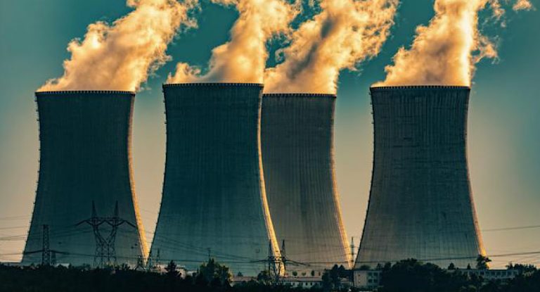 دولة تودّع الطاقة النوويّة نهائياً!