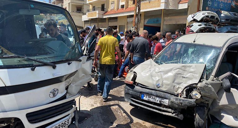 بالصّور – حادث سير مروّع.. وأحد الجرحى بحالة حرجة
