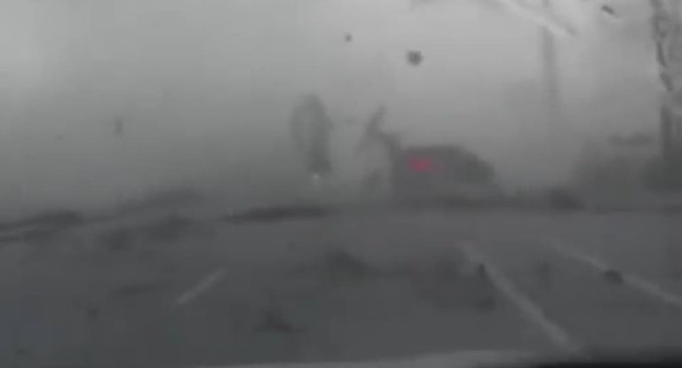 مصرع 7 نساء جراء صواعق رعدية