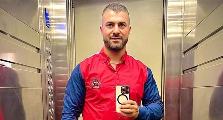 حادثة مؤلمة.. سقط من الطابق الثاني أثناء عمله وحالته حرجة!