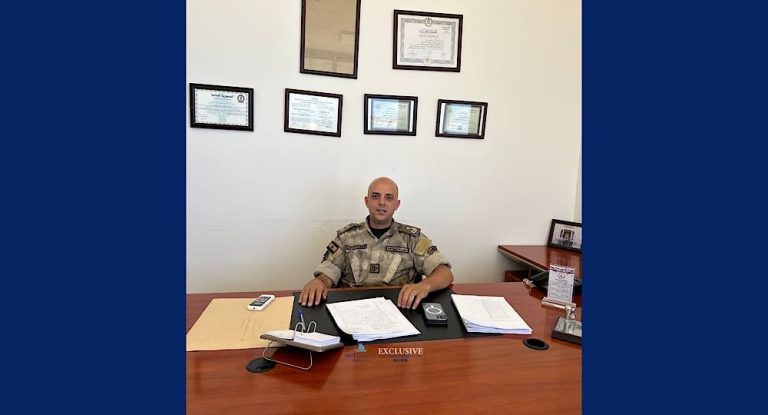 خاص-ترقية رئيس الضابطة الجمركية في الجنوب عمر غاريوس الى رتبة “مقدم”